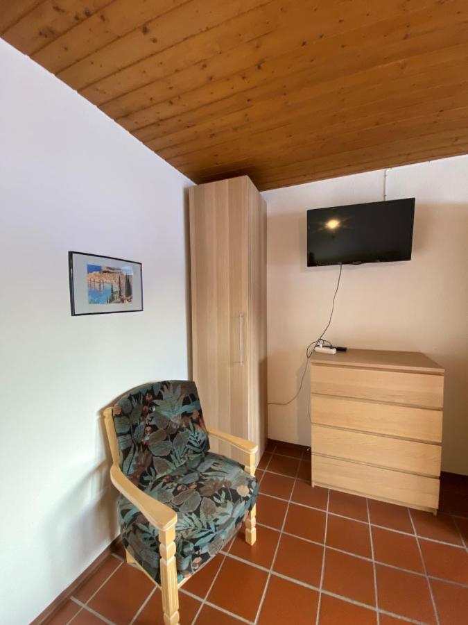 Raimund Mrak Dependance Apartment Langenfeld Bagian luar foto